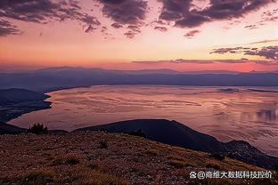 带不动？泰山球门三度失守，丢球后的王大雷无奈瘫坐在地上